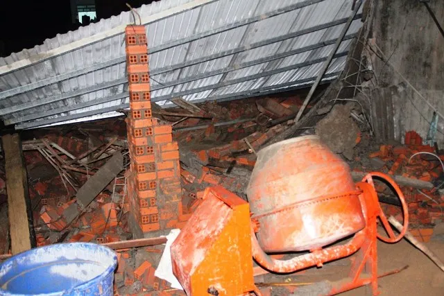 Sập nhà ở Bình Chánh, 11 người nhập viện, một người tử vong ảnh 3 Sập nhà ở Bình Chánh, 11 người nhập viện, một người tử vong ảnh 3