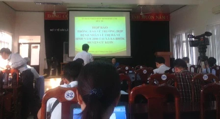 Vụ nữ sinh bị cưa chân: Sở xin lỗi, Bộ hứa sẽ lo hết ảnh 1