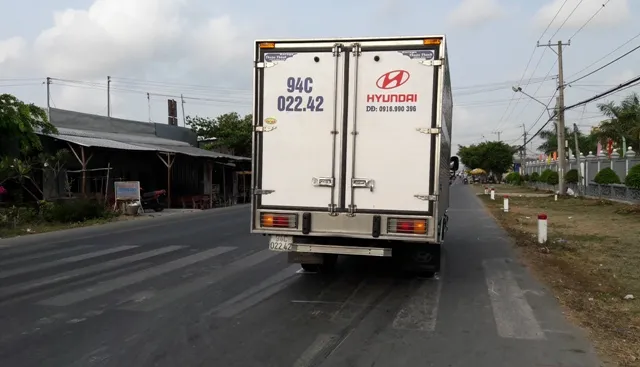 Tài xế không quan sát, tông chết người đi đường ảnh 1 Tài xế không quan sát, tông chết người đi đường ảnh 1