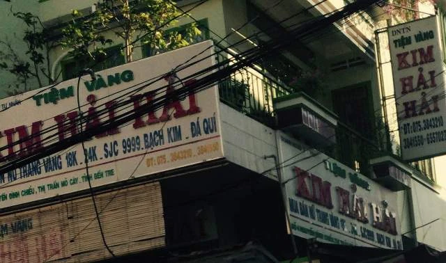 Trộm đột nhập tiệm vàng lấy đi cả trăm lượng ảnh 1