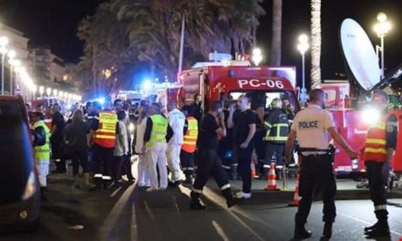 khủng bố Quốc khánh Pháp