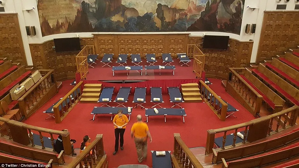 Ảnh: Toàn cảnh vụ tấn công bằng xe tải đẫm máu tại Pháp ảnh 10 khủng bố Quốc khánh Pháp