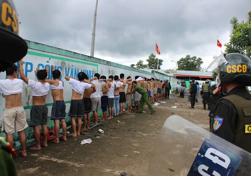 Bắt khẩn cấp 20 đối tượng phá cơ sở cai nghiện Đồng Nai ảnh 1 Bắt khẩn cấp 20 đối tượng phá cơ sở cai nghiện Đồng Nai ảnh 1