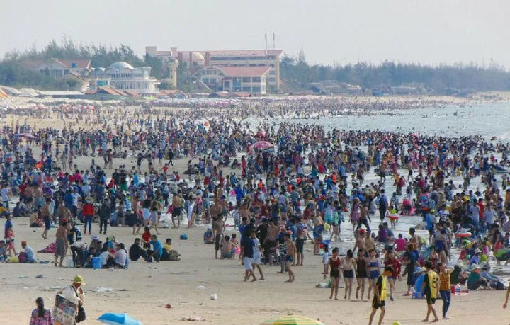 Những hình ảnh nghỉ lễ sẽ khiến nhiều người choáng váng ảnh 2