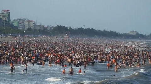 Những hình ảnh nghỉ lễ sẽ khiến nhiều người choáng váng ảnh 7