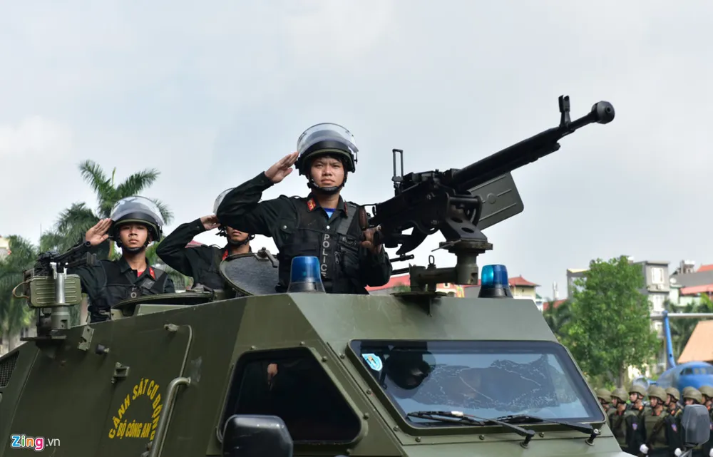 Sinh viên cảnh sát biểu diễn võ thuật, giải cứu con tin ảnh 4