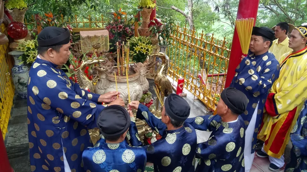 Phục dựng lễ rước tượng Bà Chúa Xứ núi Sam ảnh 5