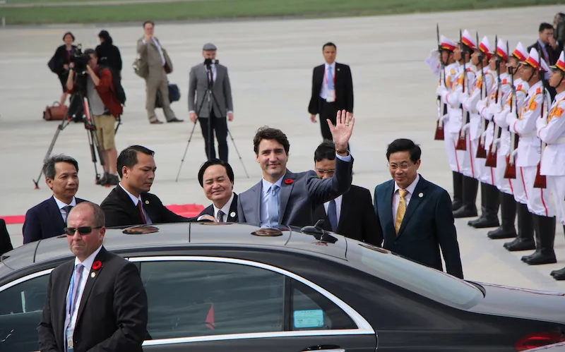 Thủ tướng Canada và Singapore đã tới Đà Nẵng ảnh 6