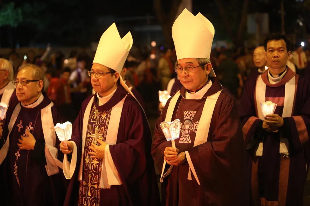 Trực tiếp lễ rước Đức Tổng Giám mục Phaolô Bùi Văn Đọc ảnh 7