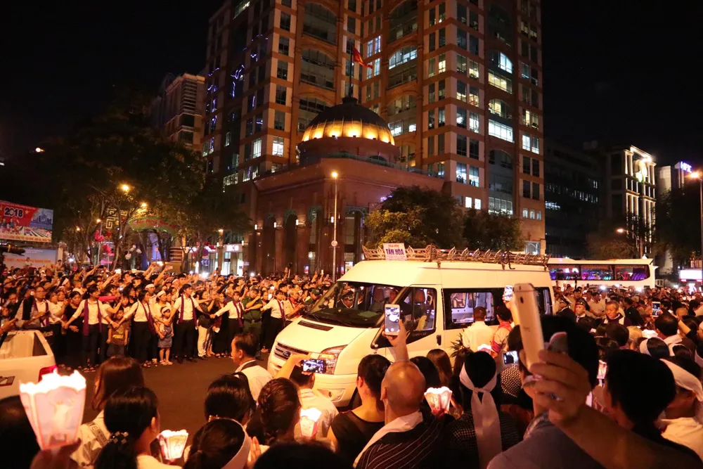 Trực tiếp lễ rước Đức Tổng Giám mục Phaolô Bùi Văn Đọc ảnh 9