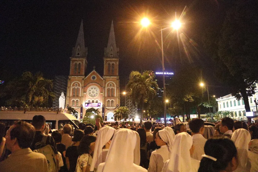 Trực tiếp lễ rước Đức Tổng Giám mục Phaolô Bùi Văn Đọc ảnh 25