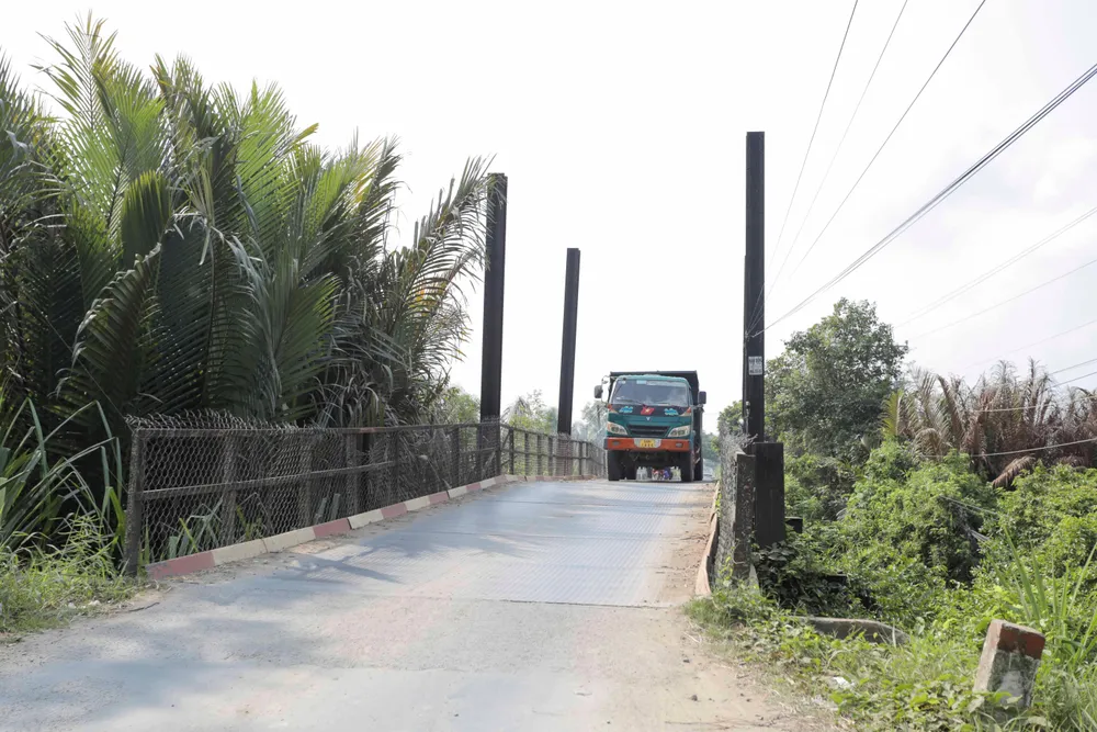 Tuyến đường tỉnh 816 cần xây mới 46 cầu để đảm bảo lưu thông suốt tuyến. Tuyến đường tỉnh 816 cần xây mới 46 cầu để đảm bảo lưu thông suốt tuyến.