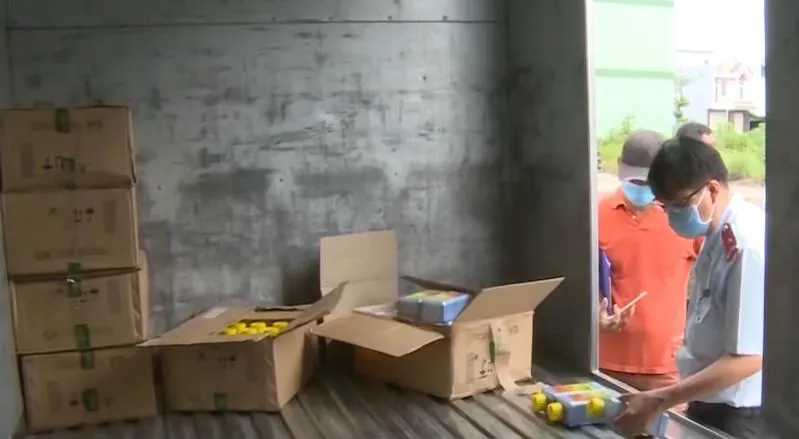 Thanh Tra Sở Nông nghiệp tỉnh Long An kiểm tra các loại thuốc bảo vệ thực vật