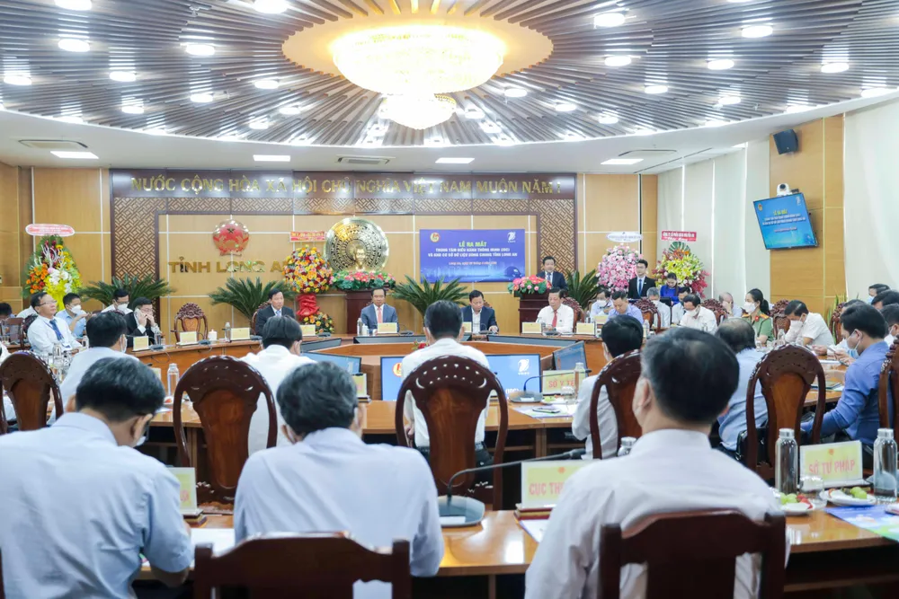 Quang cảnh buổi lễ ra mắt Trung tâm IOC tỉnh Long An