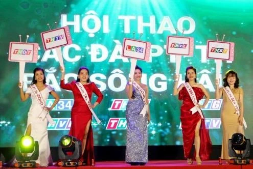 300 VĐV, diễn viên các Đài PT-TH khu vực Bắc Sông hậu tham dự 300 VĐV, diễn viên các Đài PT-TH khu vực Bắc Sông hậu tham dự