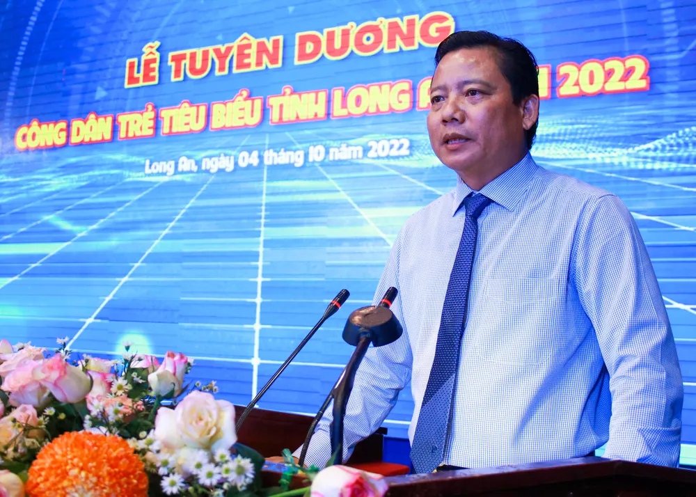 Ông Phạm Tấn Hòa – Phó chủ tịch UBND tỉnh phát biểu tại buổi lễ. Ảnh: Tiến Bin