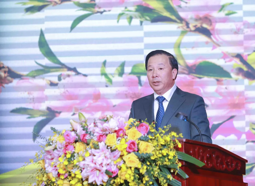 Chủ tịch UBND tỉnh Long An Nguyễn Văn Út phát biểu tại buổi họp mặt. Ảnh: HUỲNH DU Chủ tịch UBND tỉnh Long An Nguyễn Văn Út phát biểu tại buổi họp mặt. Ảnh: HUỲNH DU