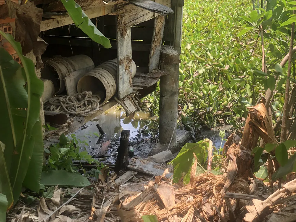 Hiện trường vụ tai nạn ông HVH bị điện giật chết. Ảnh: HD Hiện trường ông H bị điện giật chết