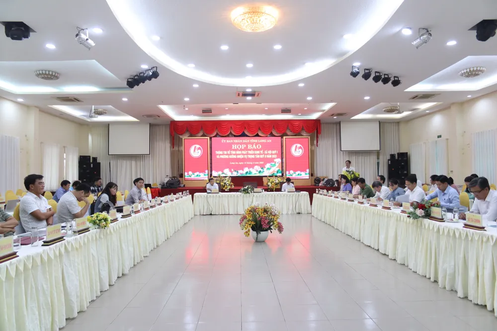 Quang cảnh buổi họp báo