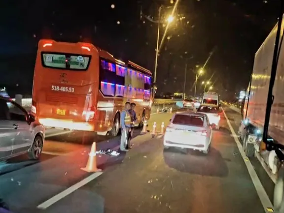 Hiện trường vụ tai nạn. Ảnh: KIM HƯỚNG Hiện trường vụ tai nạn. Ảnh: KIM HƯỚNG