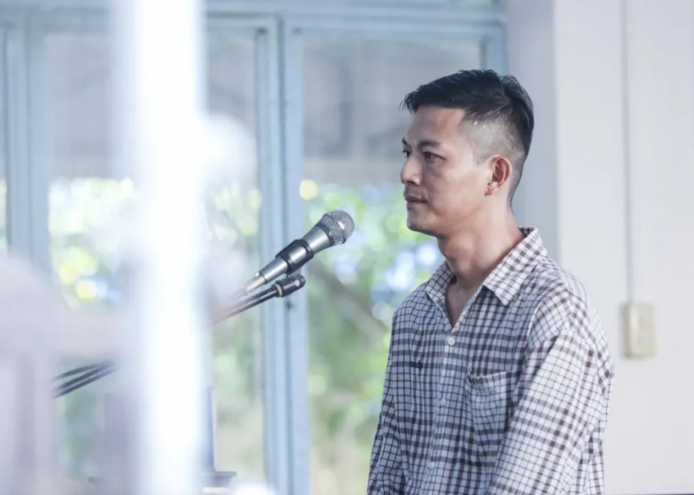 Bị cáo Bùi Hoàng Hiệp cho rằng mình thiếu nhận thức nên đã phạm tội. Ảnh: HUỲNH DU