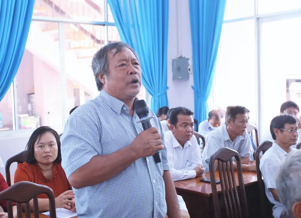 Cử tri Long An (4).JPG