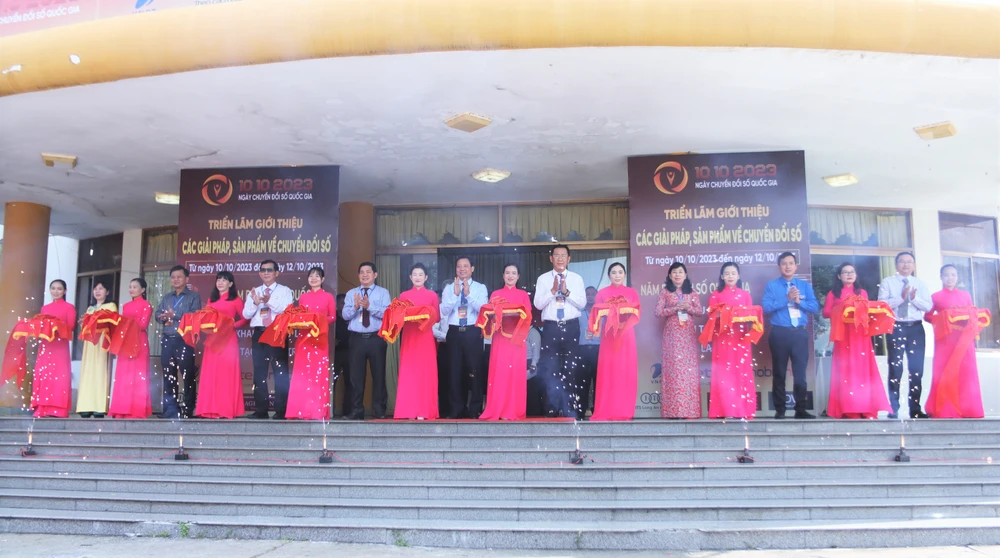 Tổ chức triển lãm giới thiệu các giải pháp, sản phẩm về chuyển đổi số