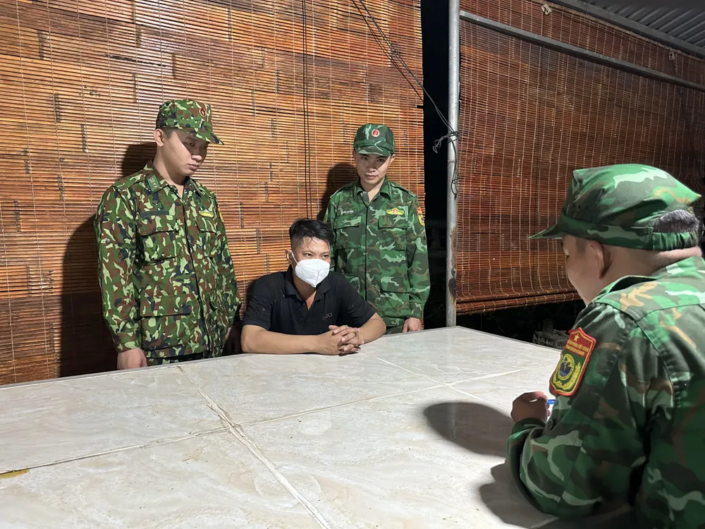 Đưa bò nhập lậu qua biên giới (2).jpg