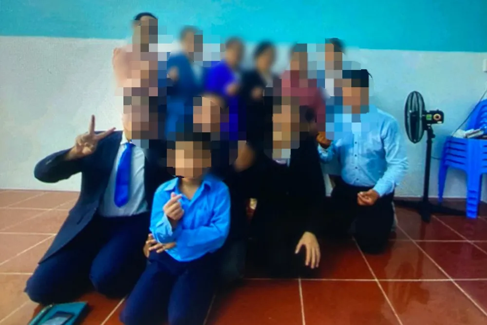 Công an huyện Cần Giuộc đã phát hiện và xử lý 3 vụ việc liên quan đến việc lôi kéo, tụ tập sinh hoạt tôn "tà đạo", " đạo lạ". Ảnh: CA Đức Chúa Trời (1).jpeg