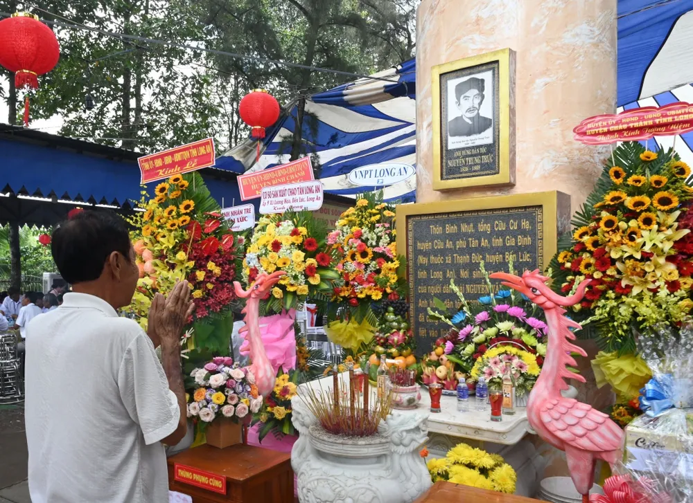 Anh hùng dân tộc Nguyễn Trung Trực được người dân Long An và cả nước tôn kính. Ảnh:HD Nguyễn Trung Trực (12).jpg