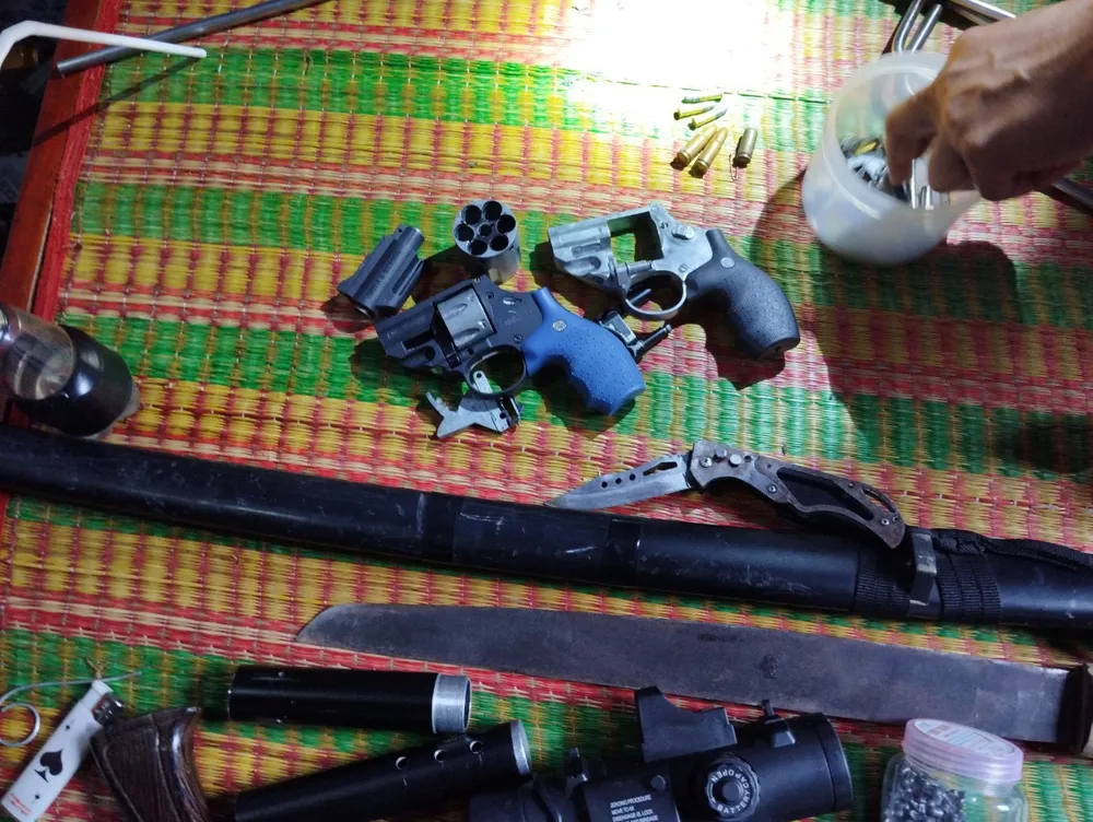 Công an thu giữ vũ khí nóng (1).jpg