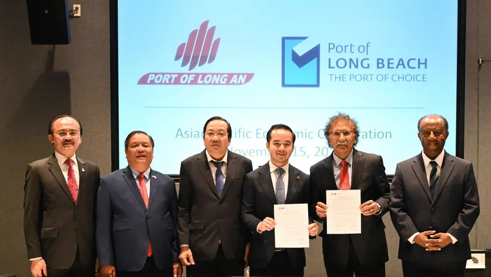 Cảng Quốc tế Long An (2).jpg