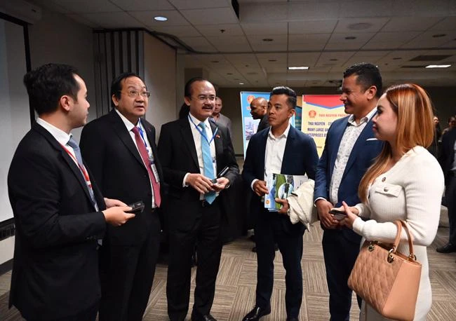 Long An xúc tiến đầu tư với Cuba và Hoa Kỳ 1 (6).jpg