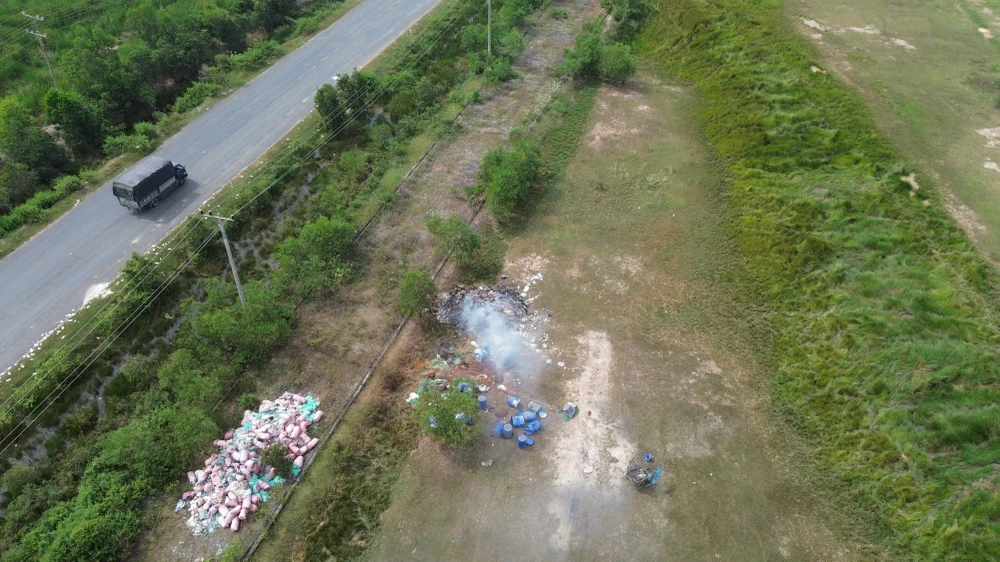 Con đường rác (1).JPG