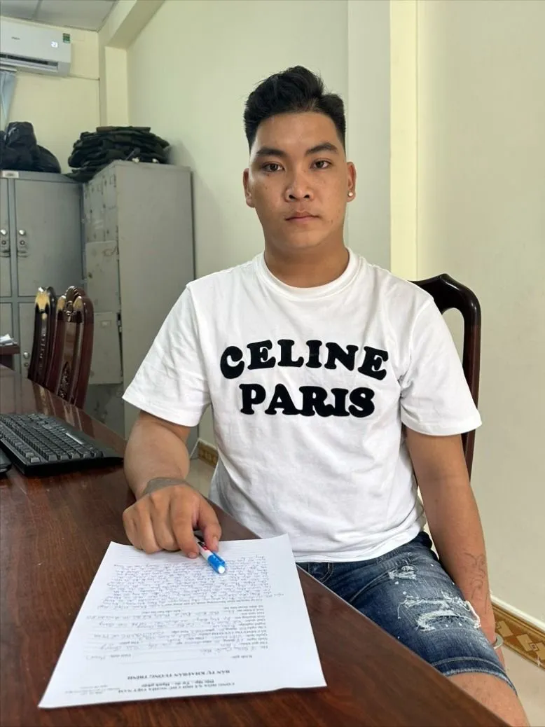 trộm tài sản của bạn.jpg