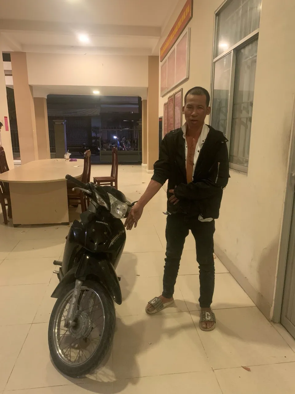 trộm xe máy (1).jpg