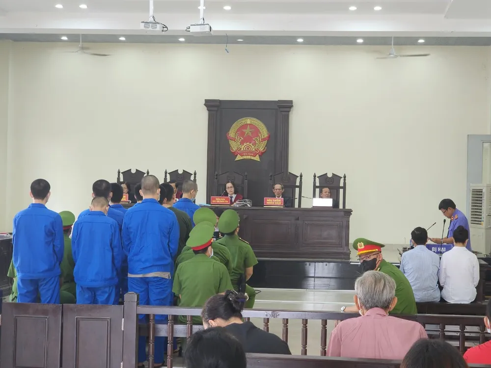 học sinh lớp 11 (3).jpg