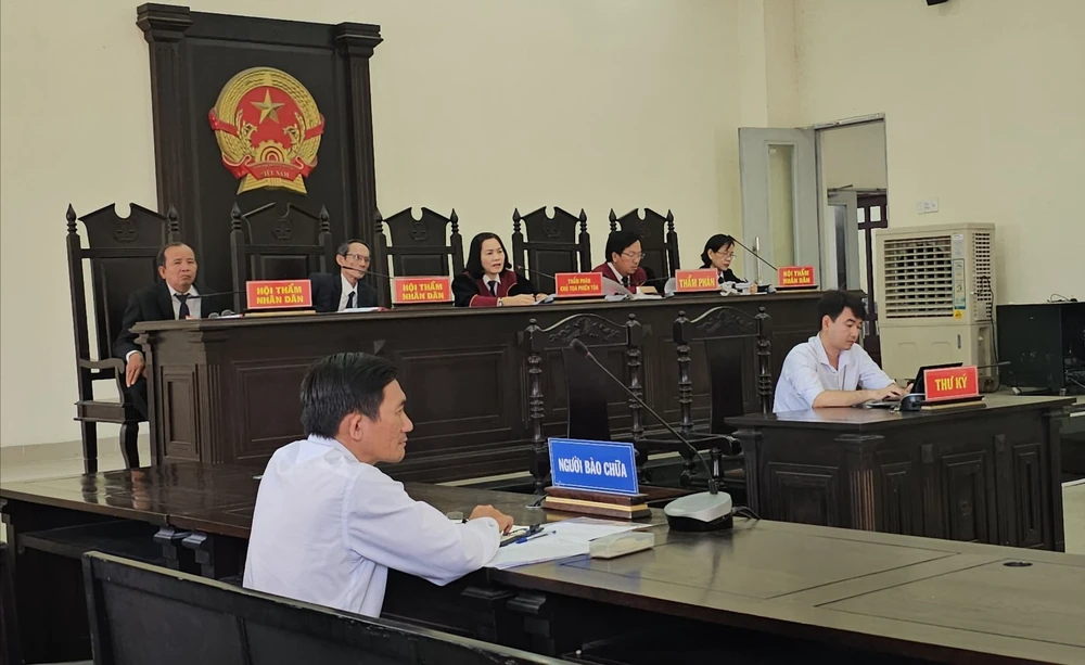 kẻ ngáo đá 3.jpg