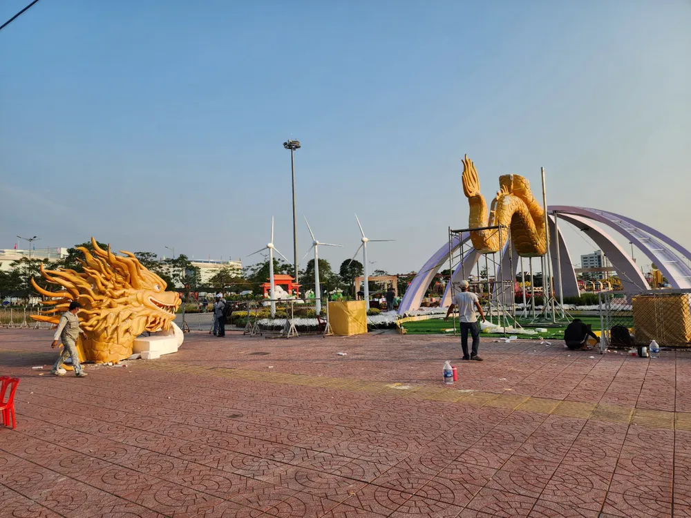 Linh vật rồng.jpg