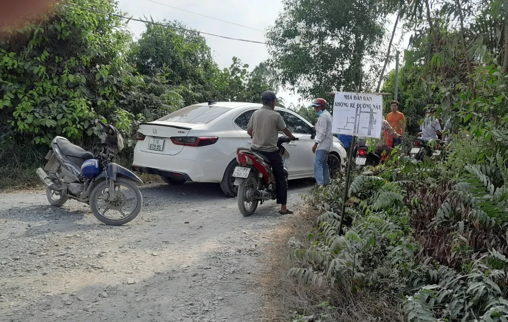 nổ súng bắn chỉ thiên.jpg