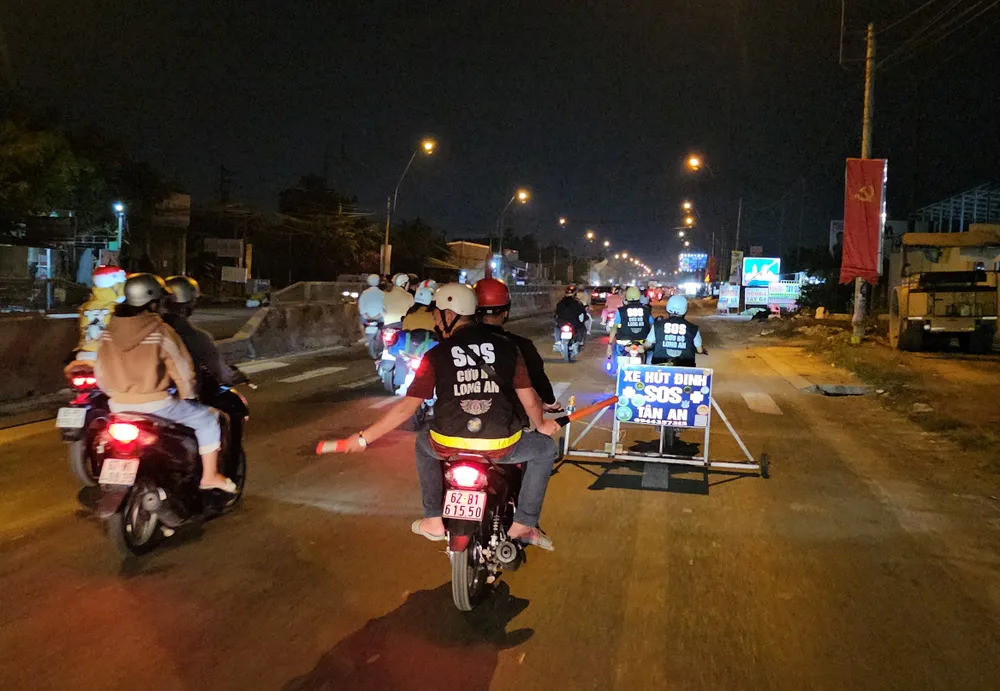 Về quê đón Tết (7).jpg