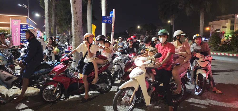 Đón giao thừa 1.jpg