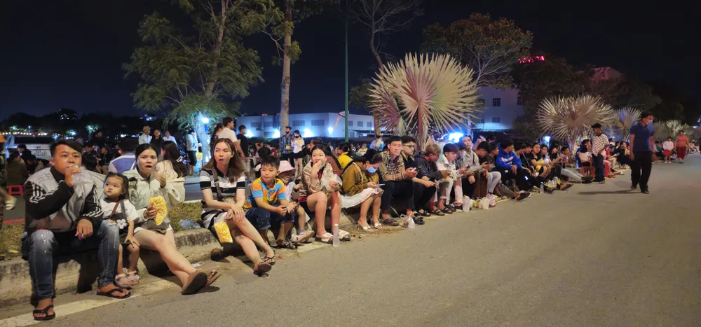 Đón giao thừa.jpg