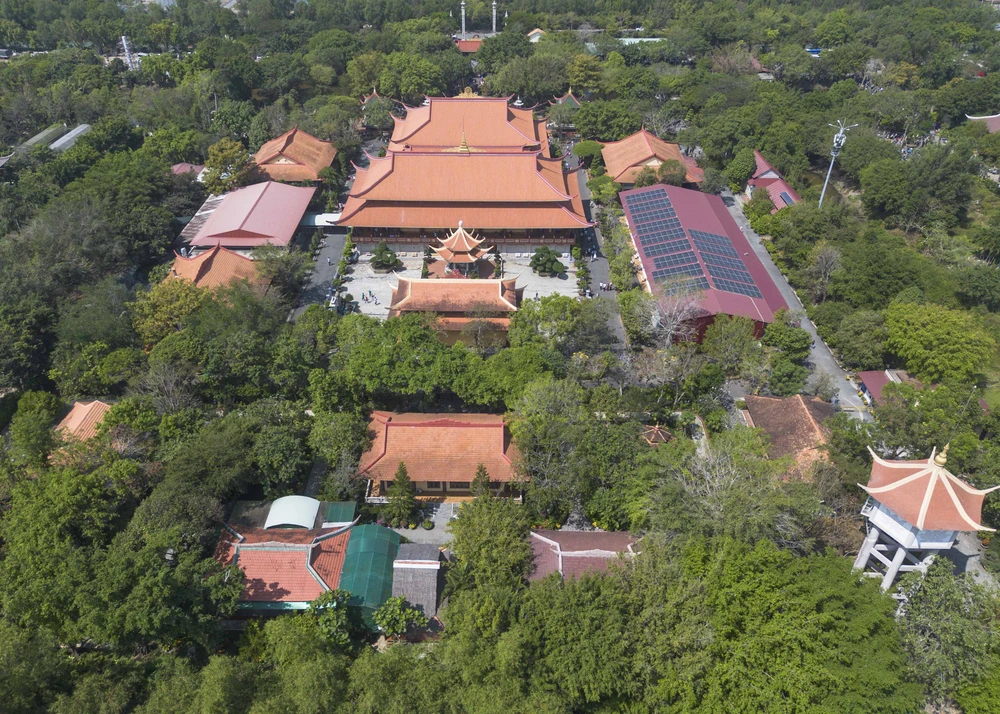 Xin lộc đầu năm.JPG