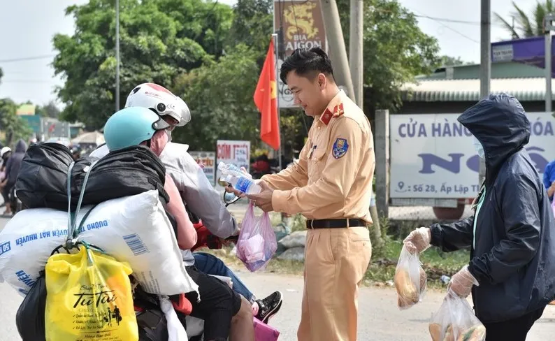 Công an Long An (6).jpg