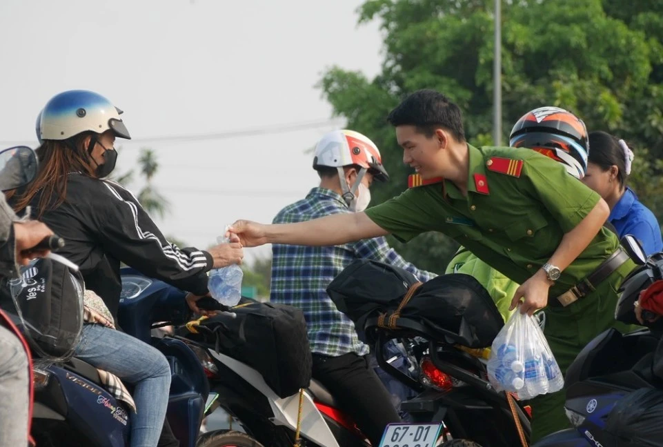 Công an Long An (7).jpg