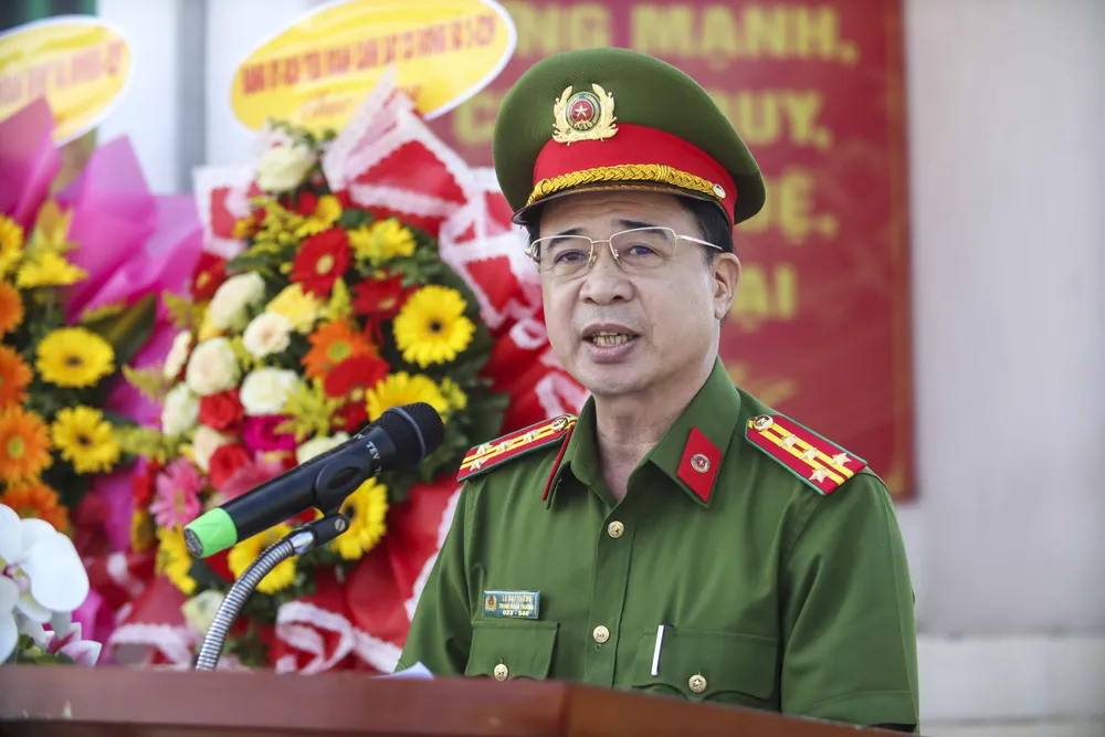 Đại tá Lê Đại Thắng, Trung đoàn trưởng Trung đoàn CSCĐ Đông Nam TP.HCM phát biểu tại buổi khai mạc khóa huấn luyện. Ảnh:HD Trung đoàn CSCĐ Đông Nam (4).JPG