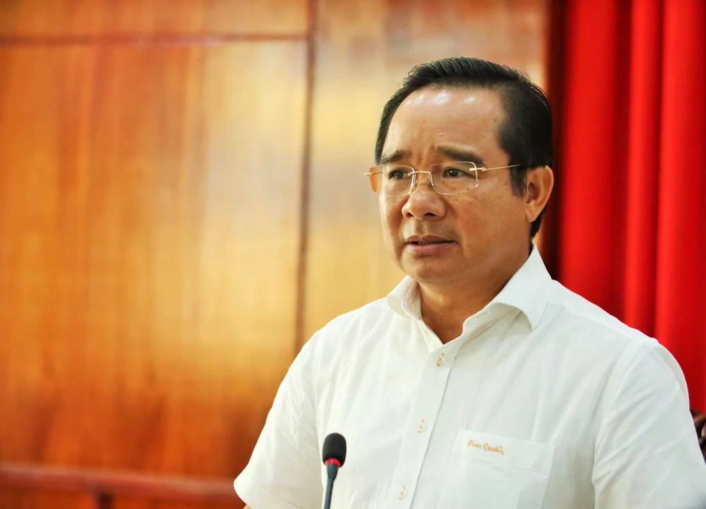 Bí thư tỉnh ủy Long An 3 (6).JPG