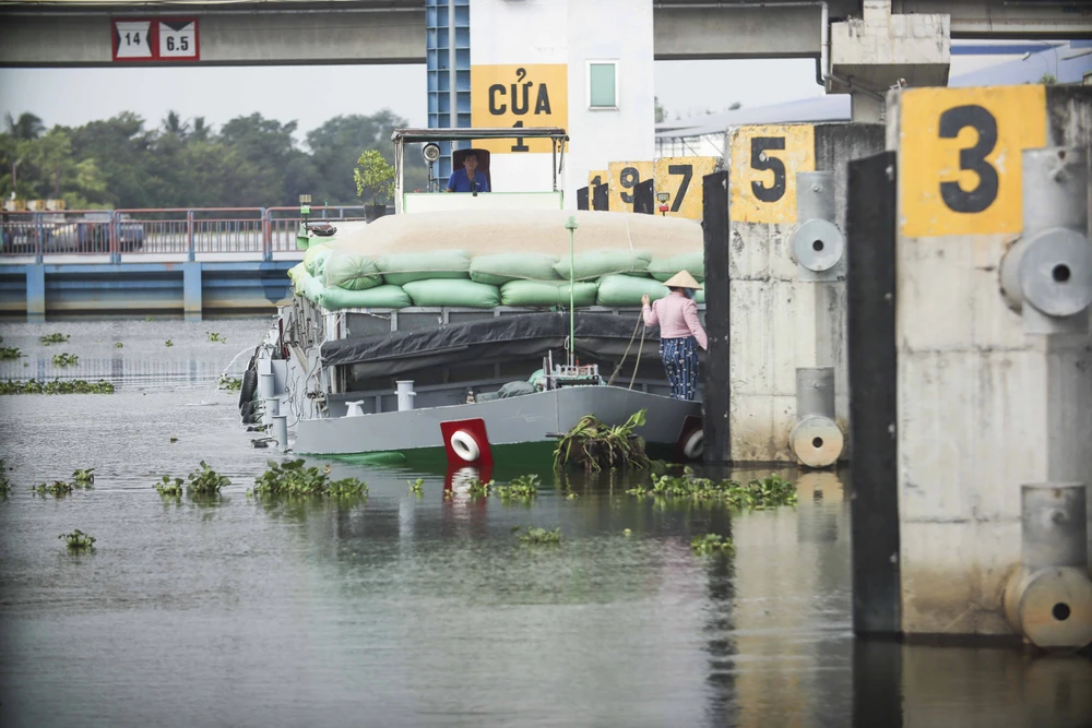 Âu tàu Rạch Chanh_10.JPG