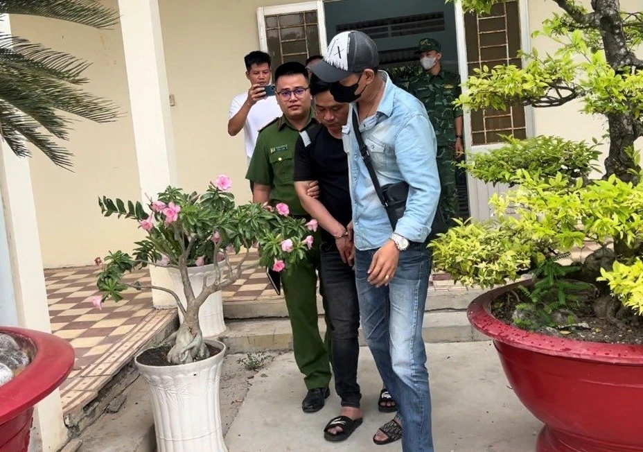 cướp giật tài sản 1.jpg